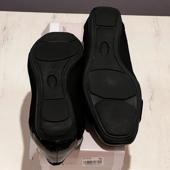 Anne Klein Black Flats with Rounded Toe and Glossy Finish - Picture 8 of 9